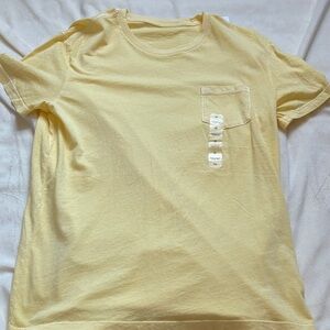 NWT Men’s GAP Yellow Pocket T-Shirt